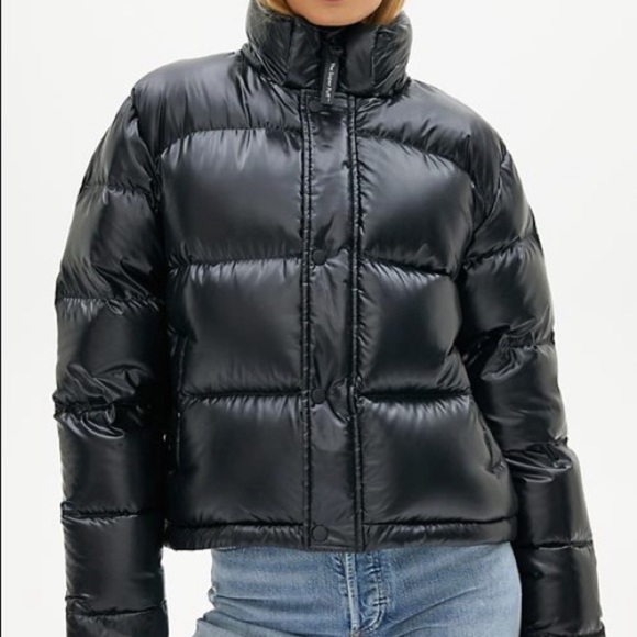 Aritzia Jackets & Blazers - TNA The Super Puff Shorty high gloss
